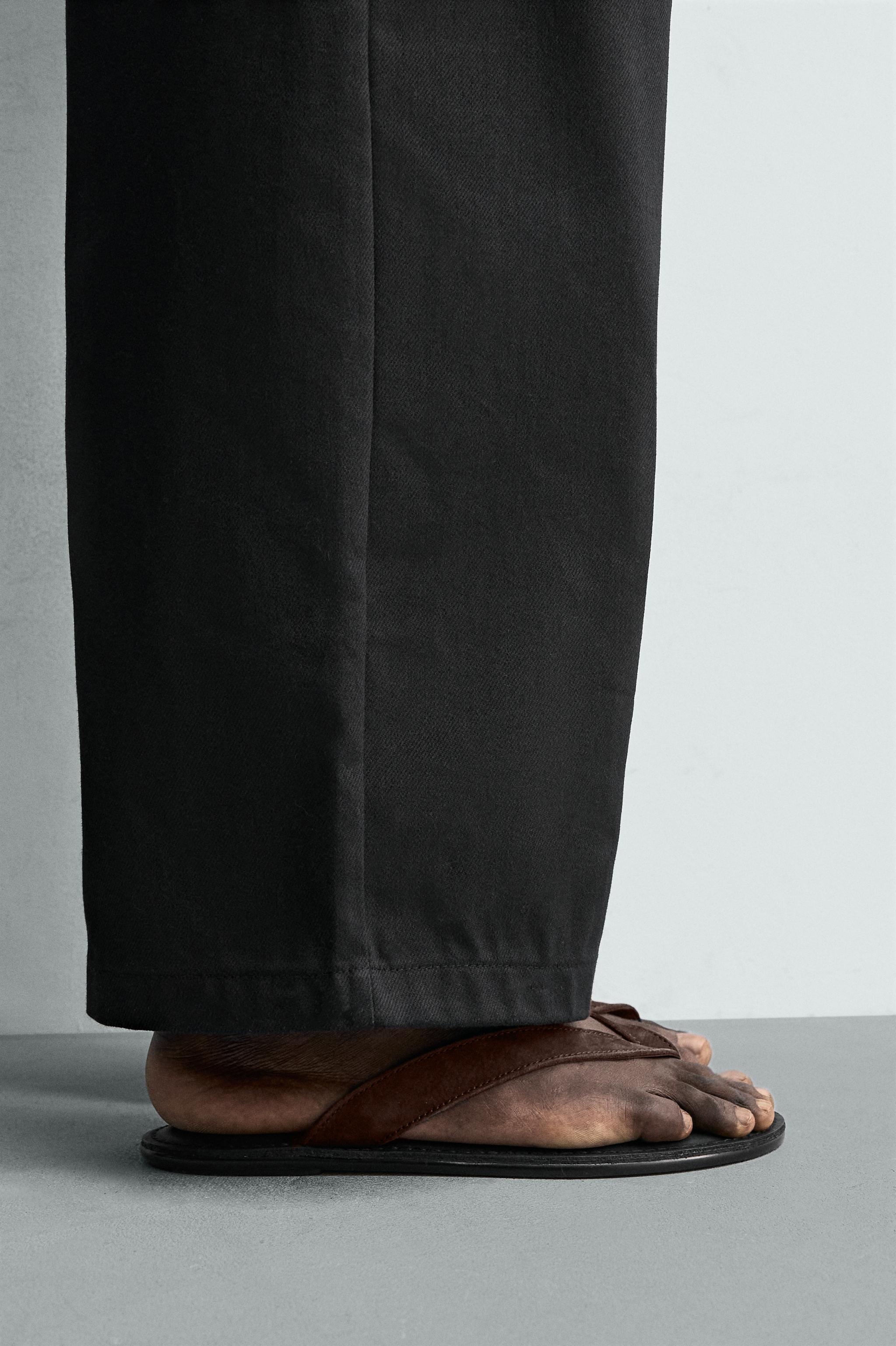 SANDALES À BRIDES EN CUIR
