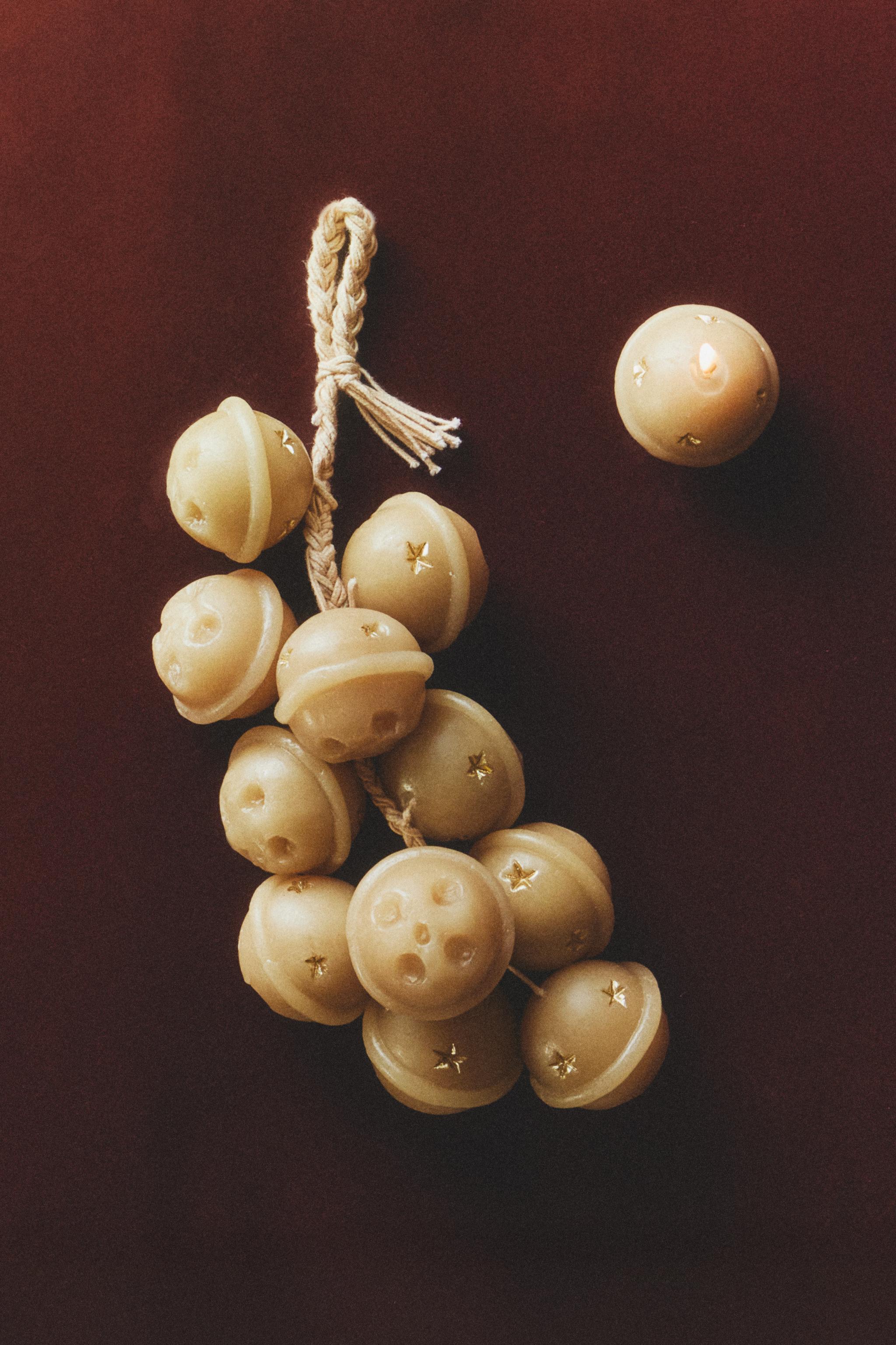 SET OF CHRISTMAS SLEIGH BELL CASCADE CANDLES (SET OF 12)