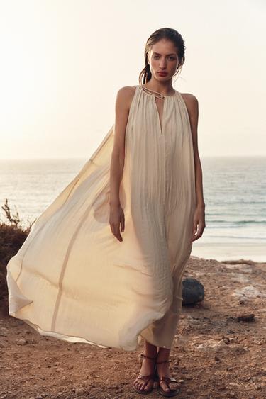 VESTIDO FLUIDO EFEITO ENRUGADO ZW COLLECTION - Bege da Zara