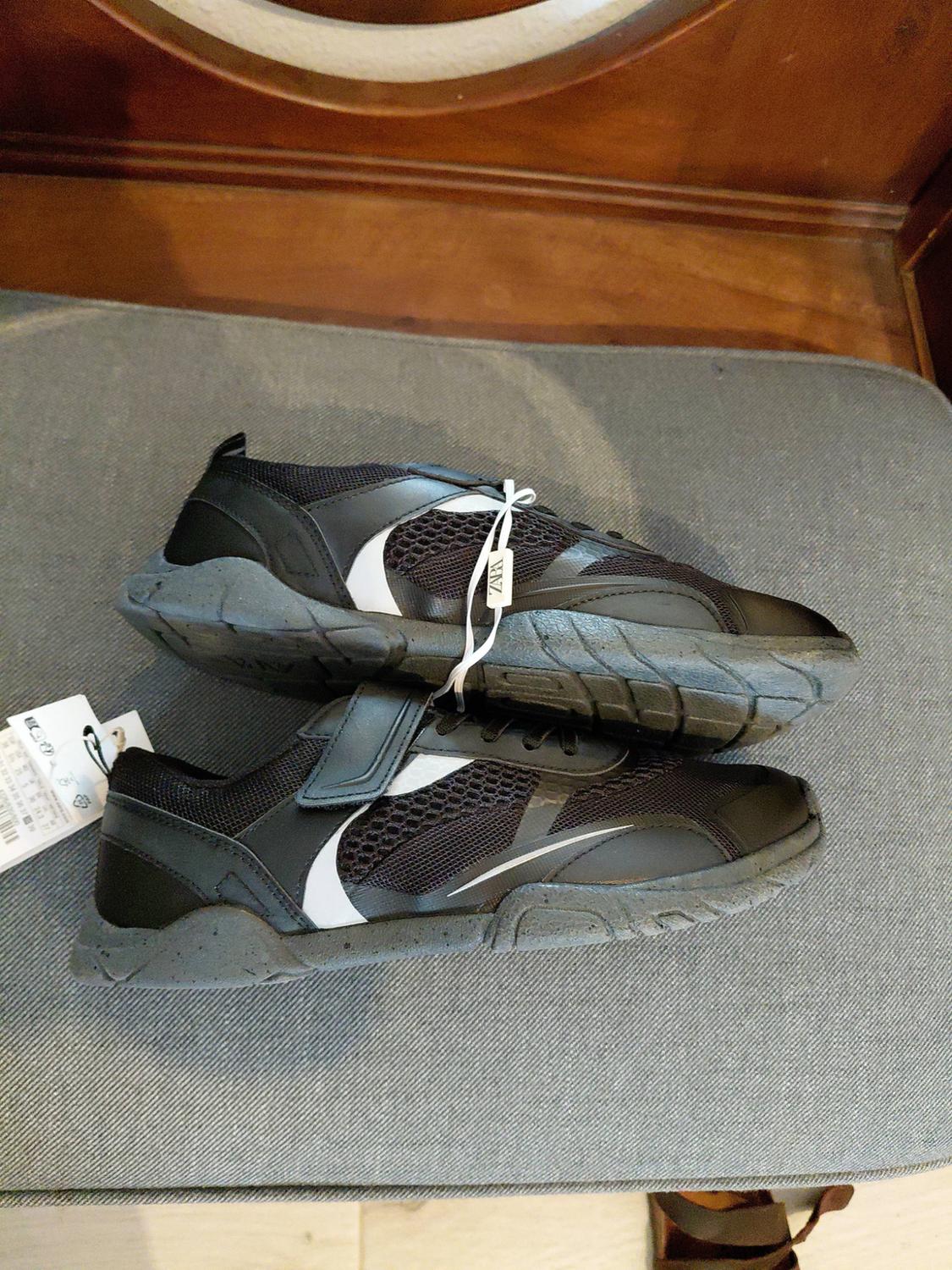 BAREFOOT TRAINERS - Image 4