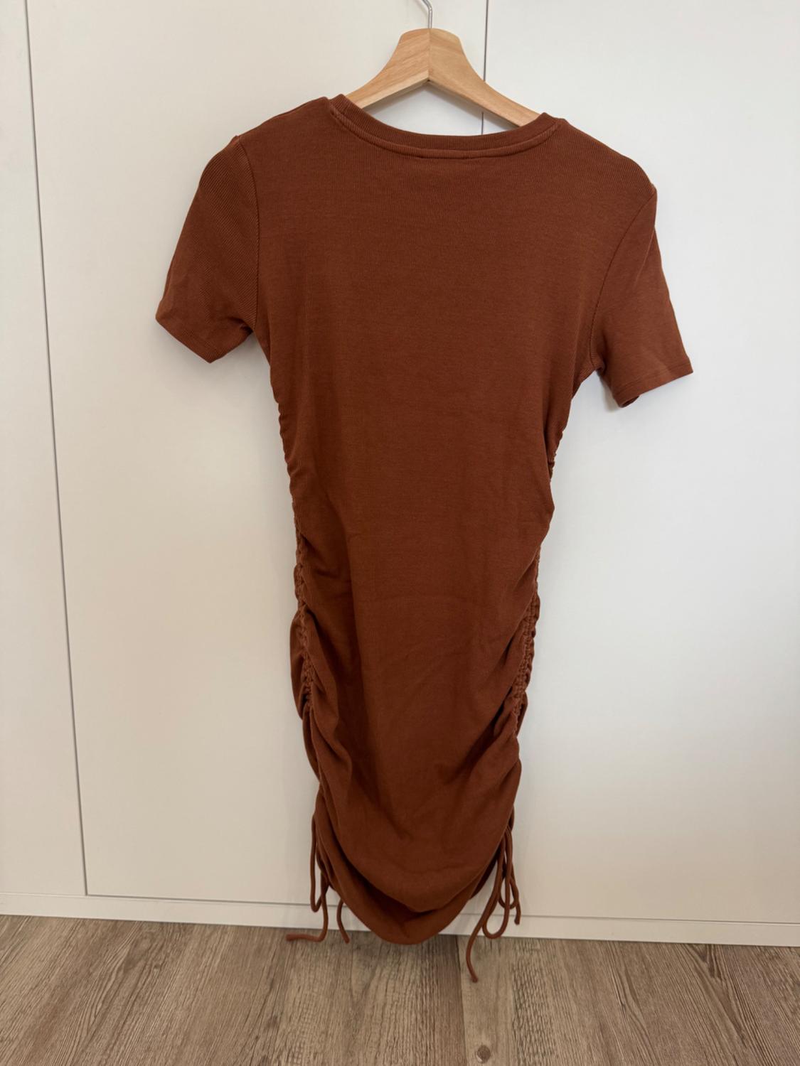 RIBBED DRESS WITH GATHERING - Image 2