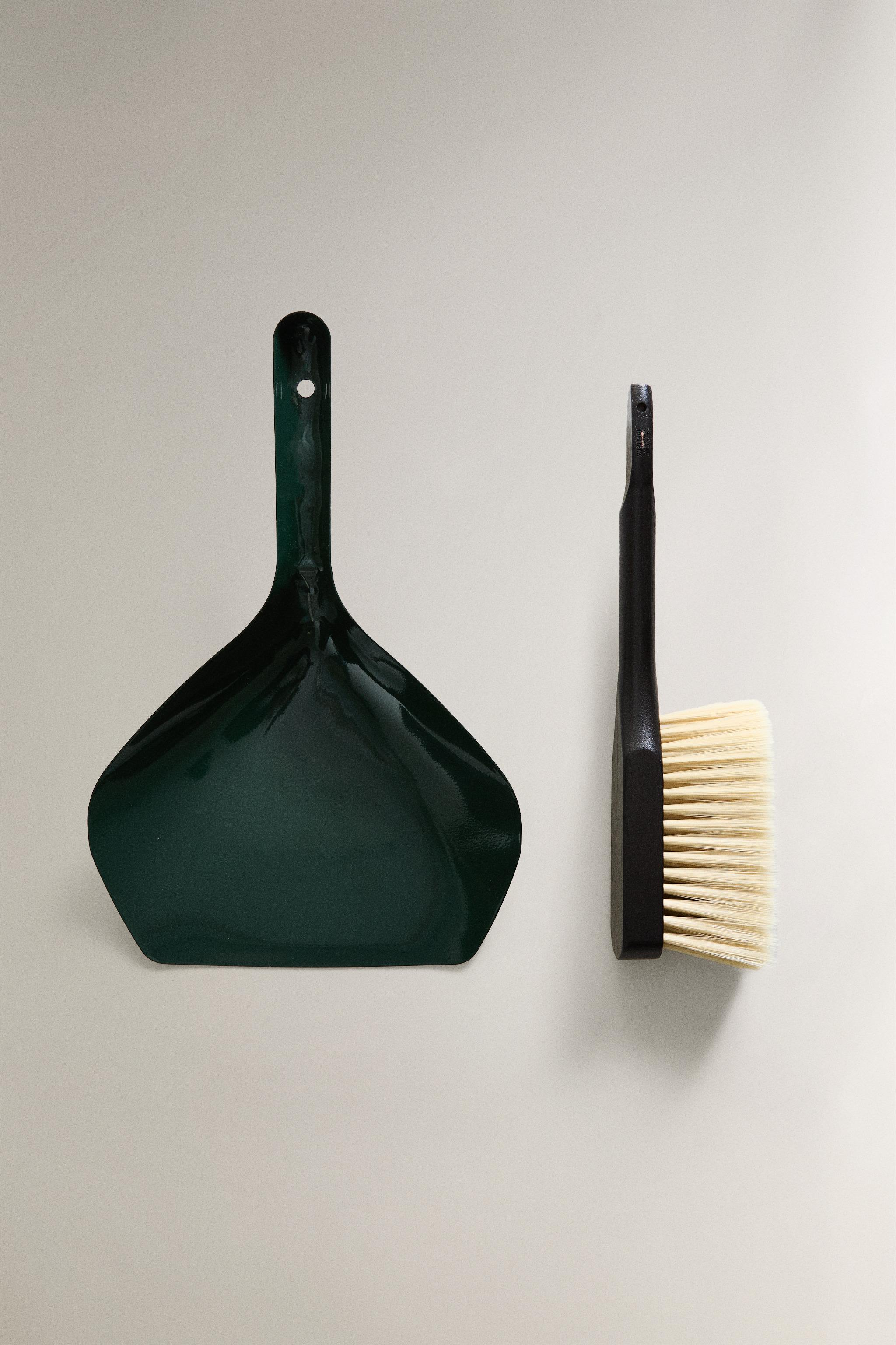 ENSEMBLE BROSSE ET PELLE