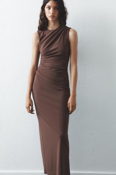 VESTIDO MIDI DRAPEADO - Marrón de Zara