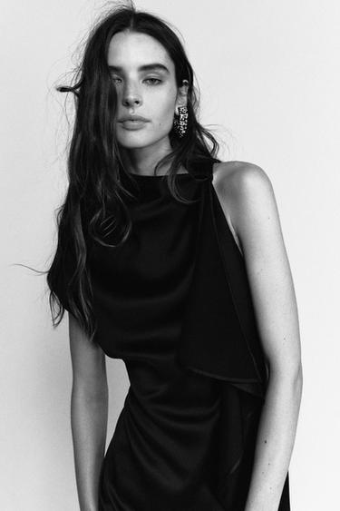 فستان قصير CUT OUT إصدار محدود - أسود by Zara