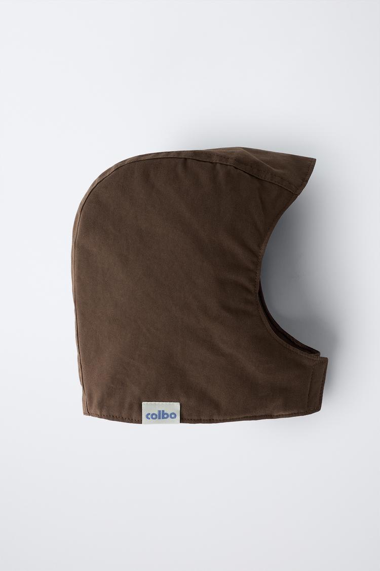 HOODIE HAT WITH LABEL