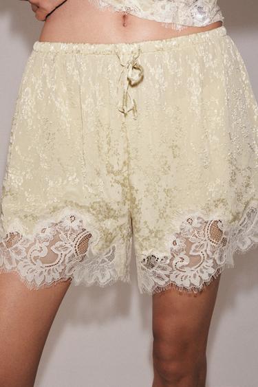 ZW COLLECTION JACQUARD LACE SHORTS - Pastel yellow by Zara