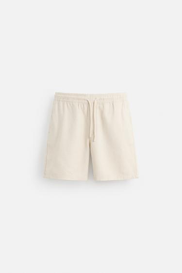 BERMUDASHORTS MED STRUKTUR - REGULAR FIT - lys beig fra Zara