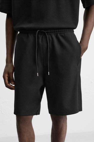 برمودا JOGGER RELAXED FIT - أسود الخاص بـ Zara