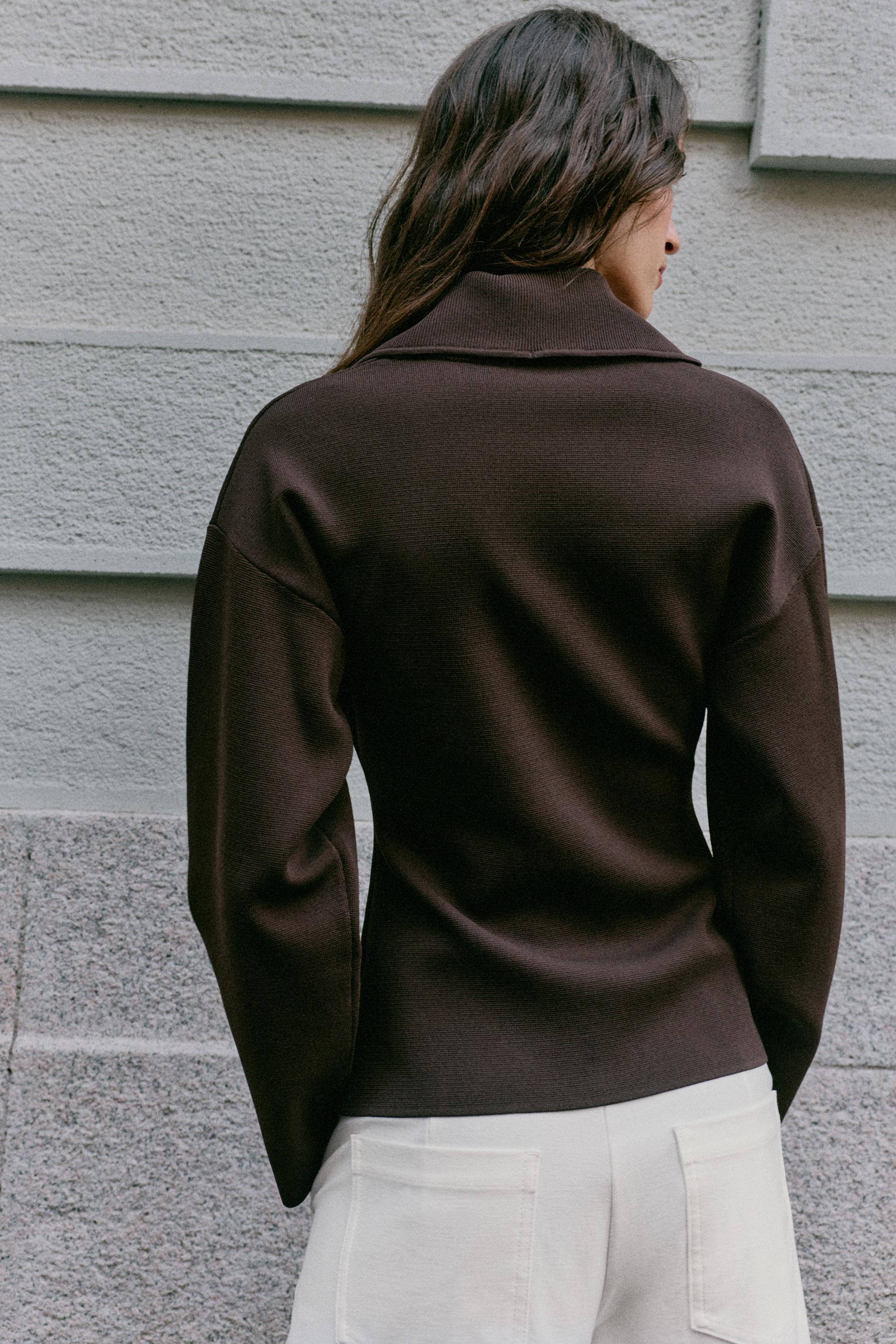 CARDIGAN WITH HOOK AND EYE FASTENING