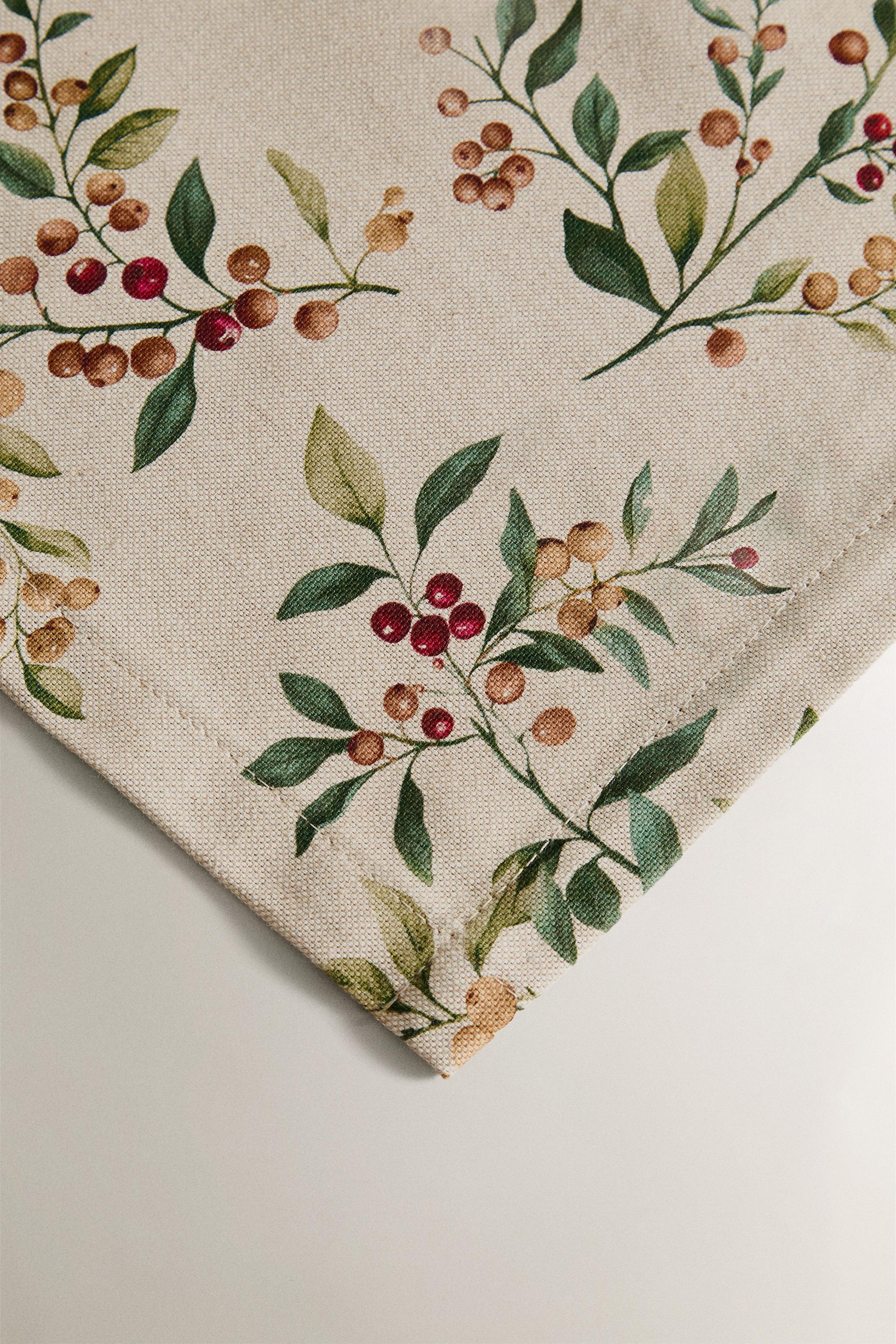 COTTON CHRISTMAS BRANCH TABLECLOTH