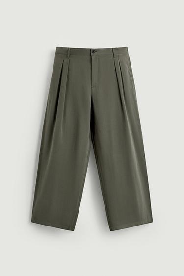 بنطلون بدلة بقصة مريحة - خَام/كاكي الخاص بـ Zara