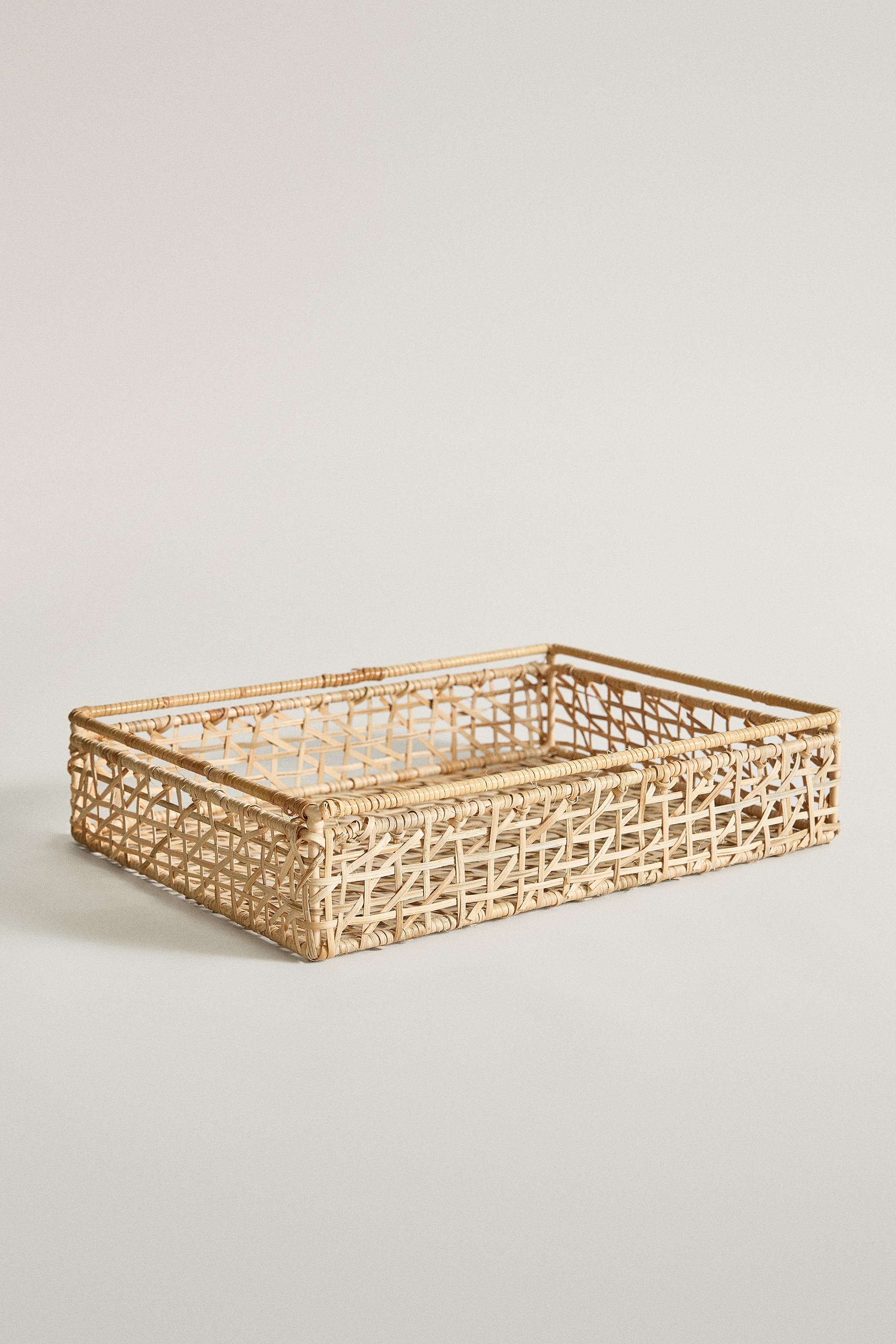 WOVEN RATTAN TRAY