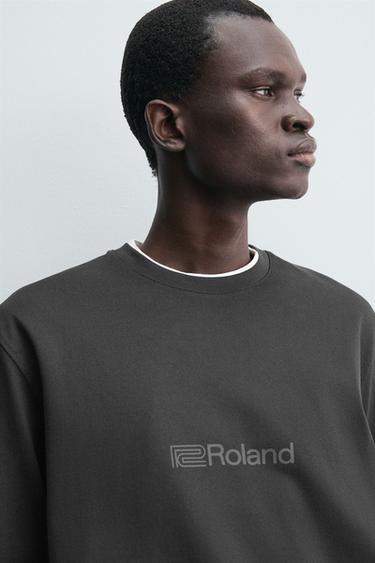 T-SHIRT HEAVYWEIGHT ROLAND CORPORATION © - Noir de Zara - Image 4