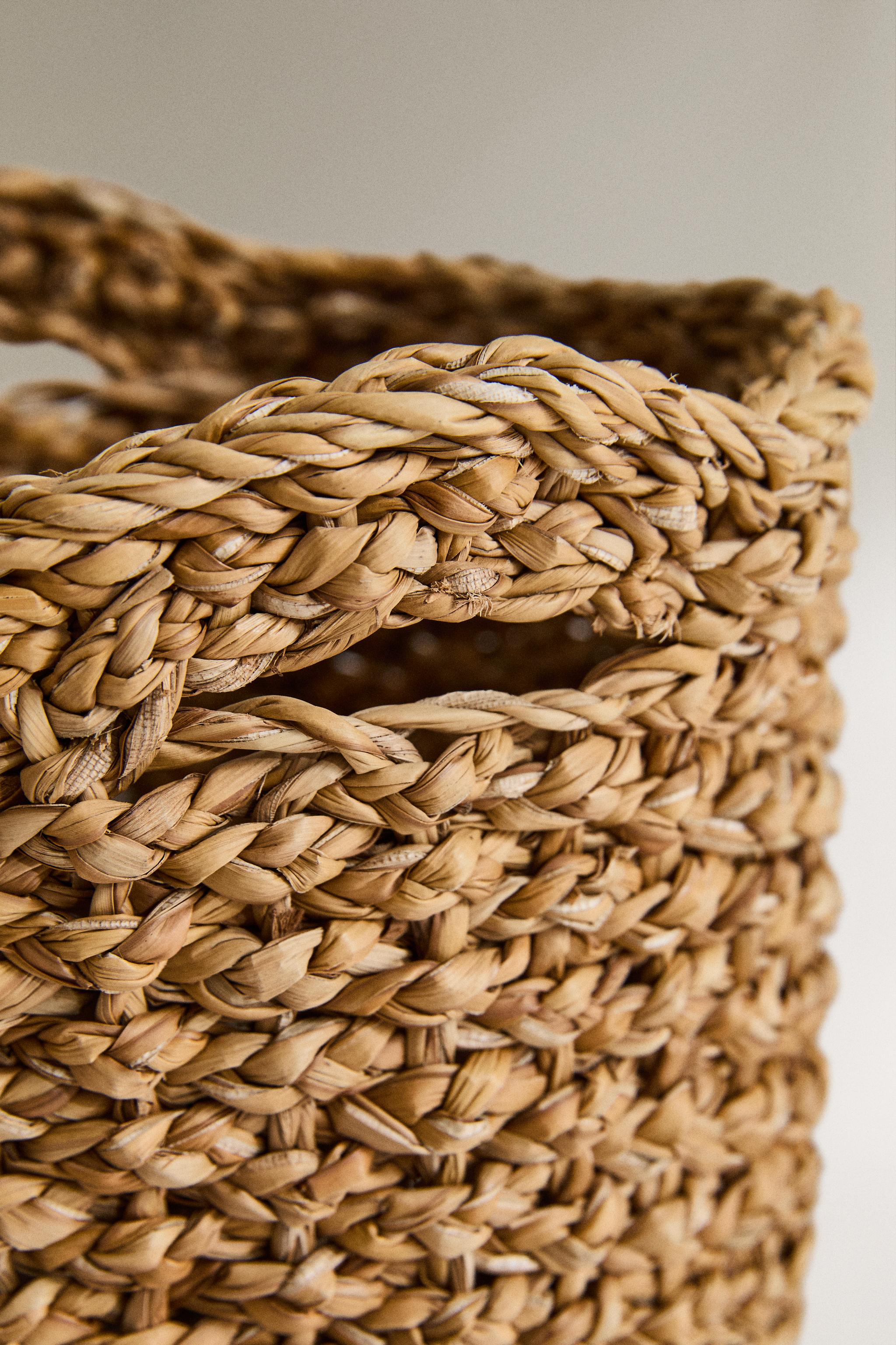 ROUND SEAGRASS BASKET