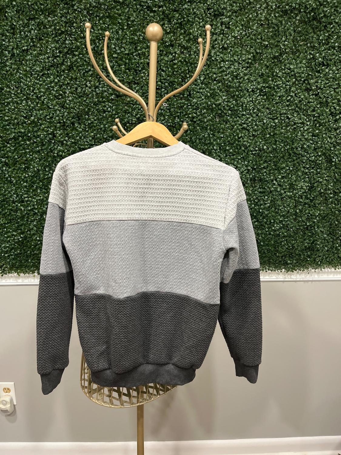 Quilted colorblock sweatshirt. - Image 2
