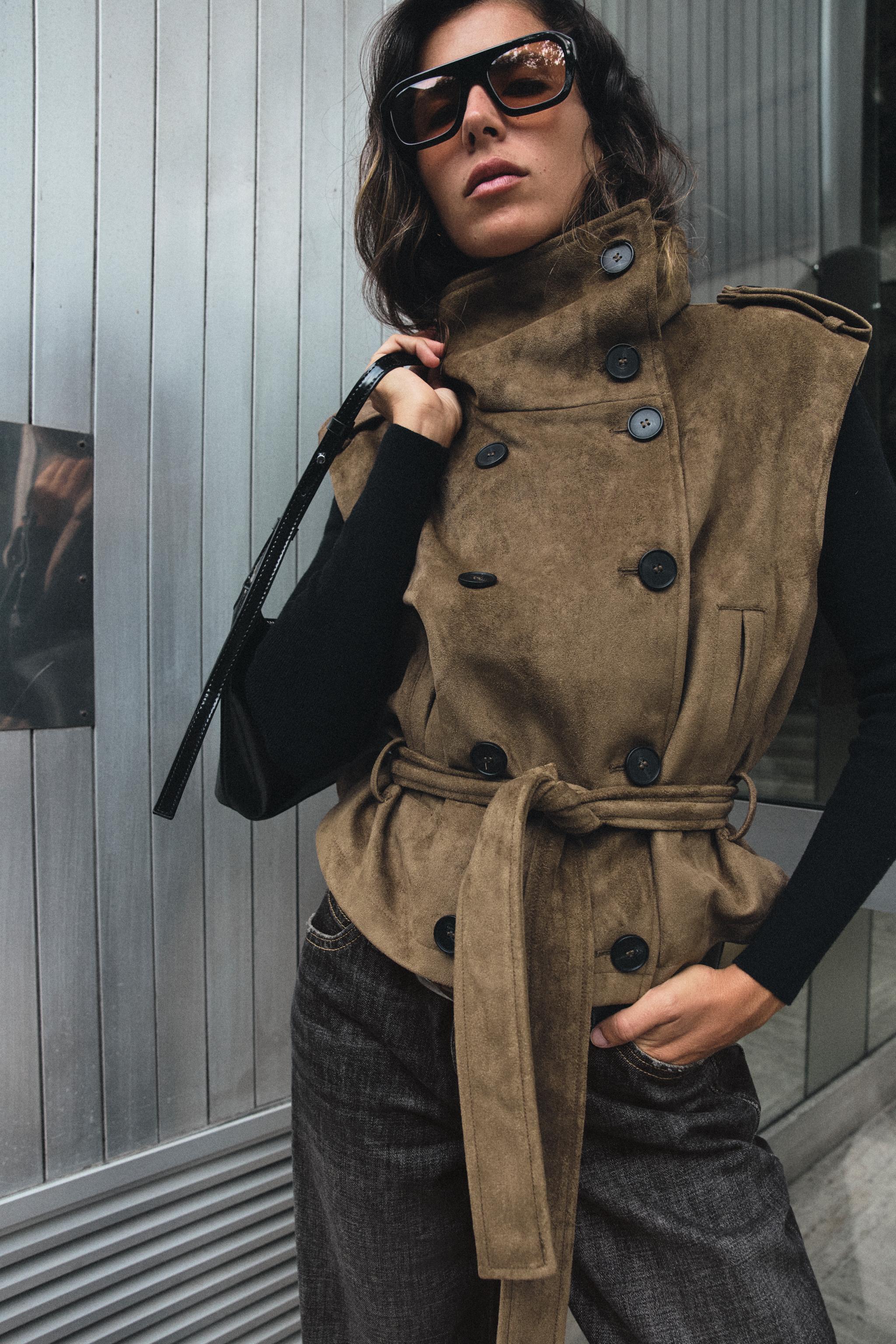 Zara Suni Süet Kemerli Yelek görsel 3