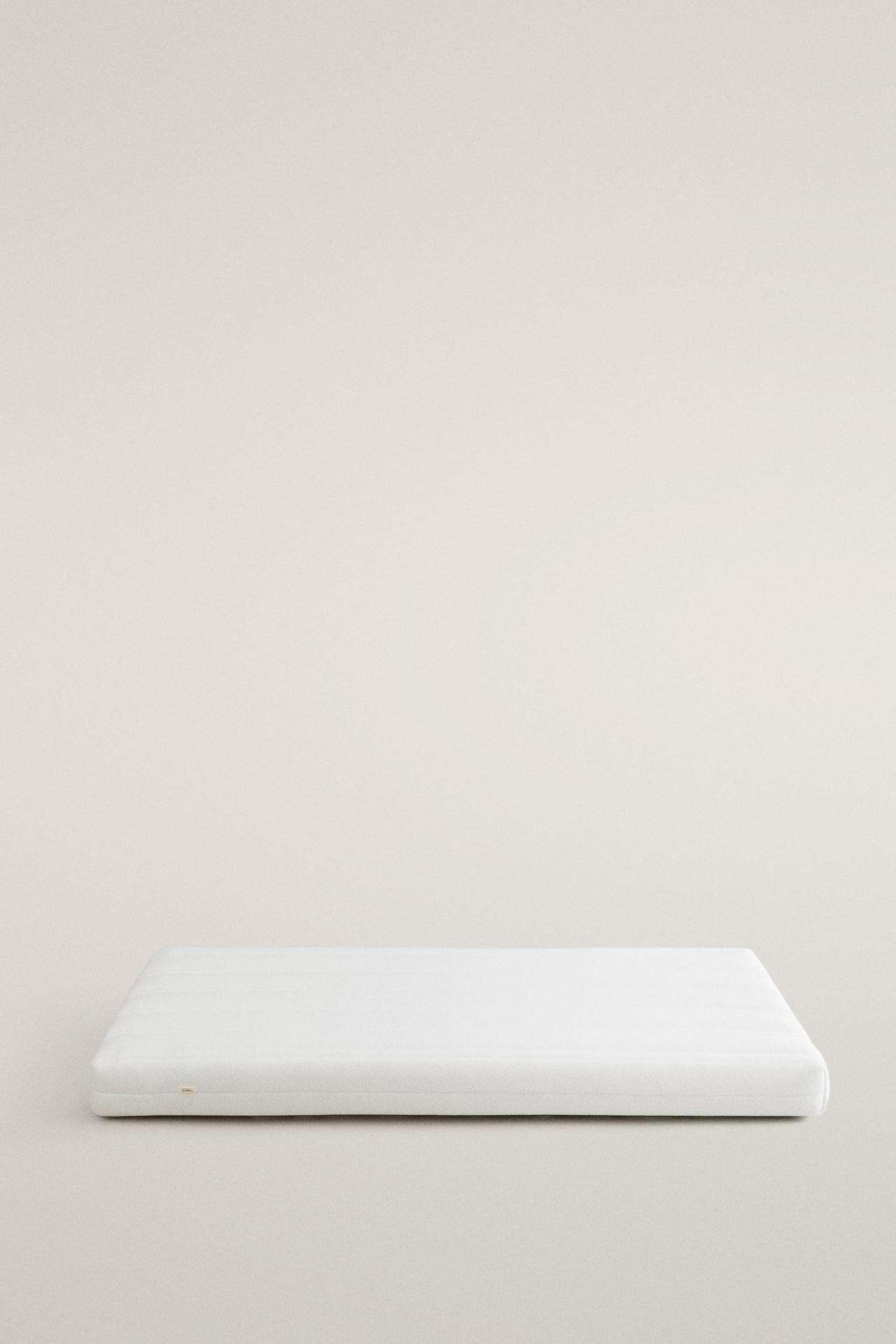 COT MATTRESS — White