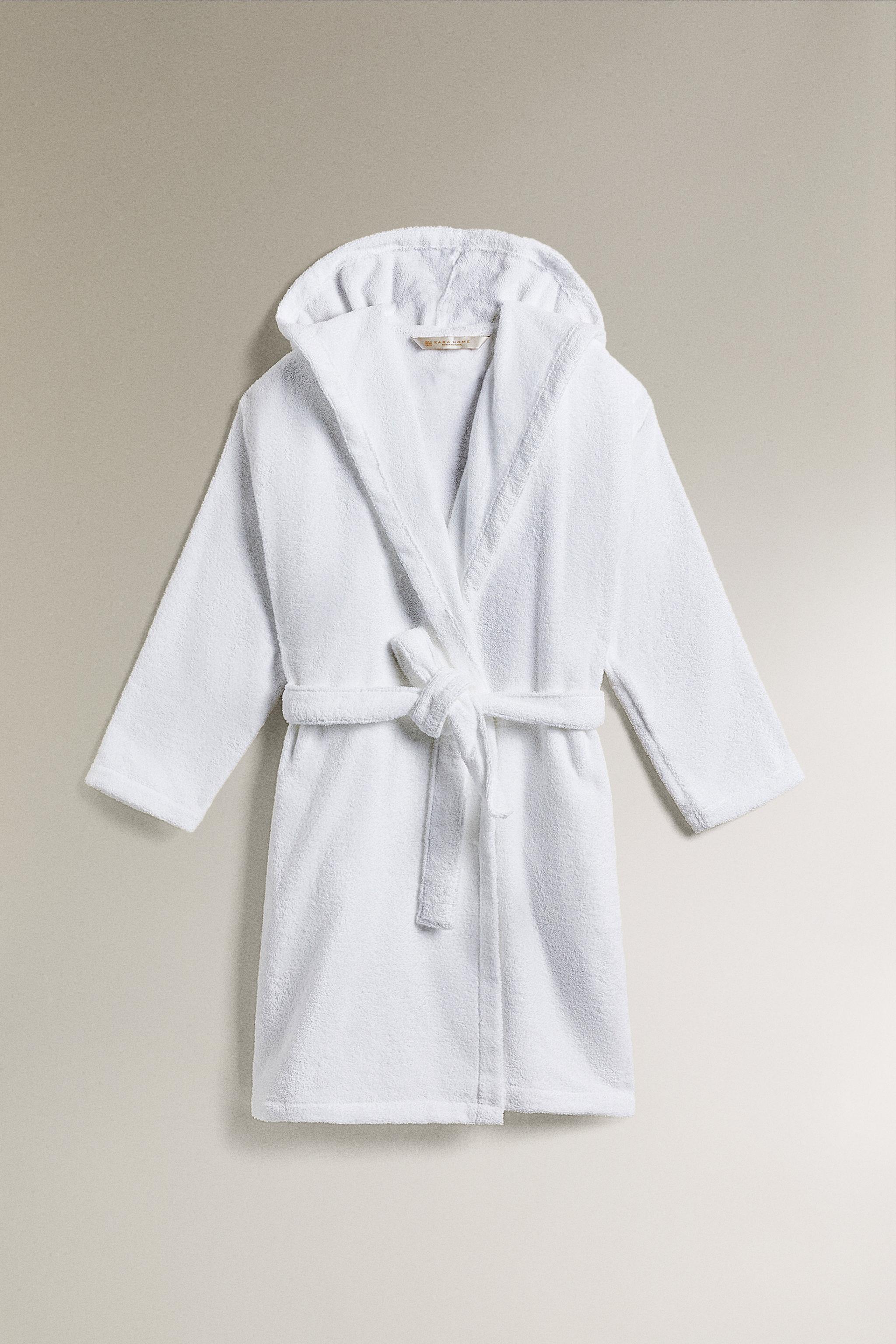 HOODED BATHROBE (360 GXM²) - White | ZARA United States