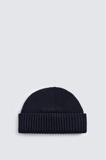 SHORT KNIT BEANIE - Navy blue by Zara