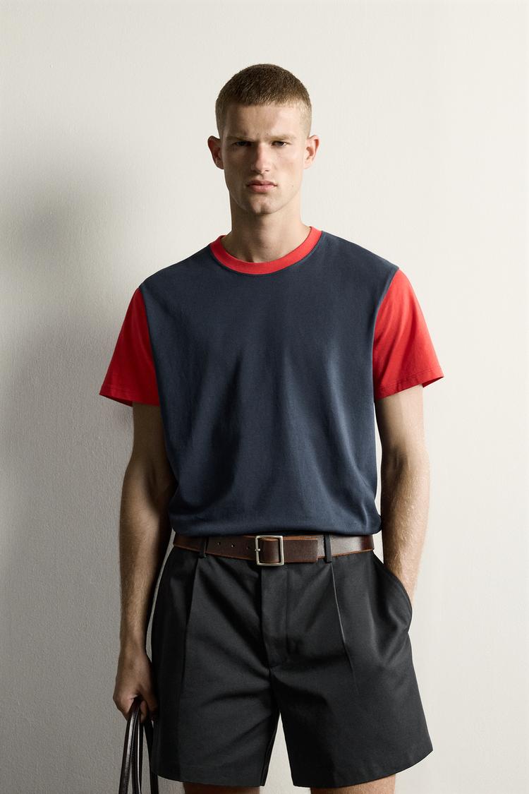REGULAR FIT COLOUR BLOCK T-SHIRT
