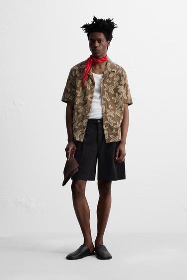 Zara RELAXED FIT PLEATED BERMUDA SHORTS - Black - Image 0