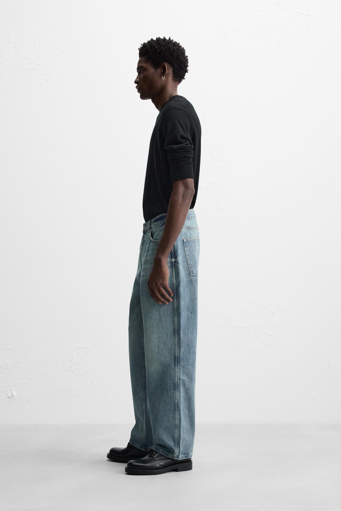STRAIGHT FIT RELAXED JEANS