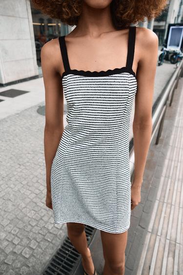 ROBE BOUCLÉE À RAYURES - Noir / Écru de Zara - Image 4