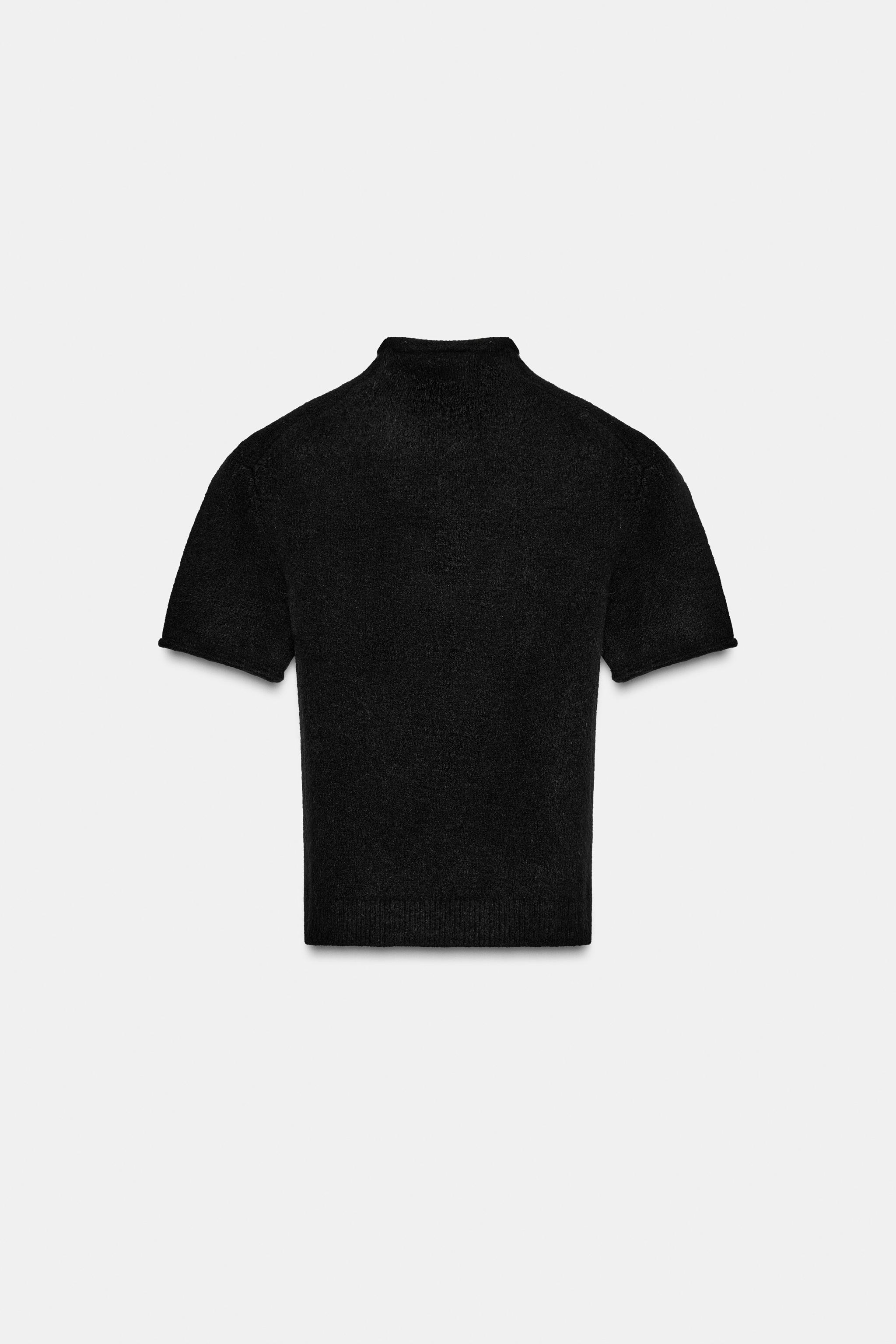 SOFT KNIT SHORT SLEEVE SWEATER