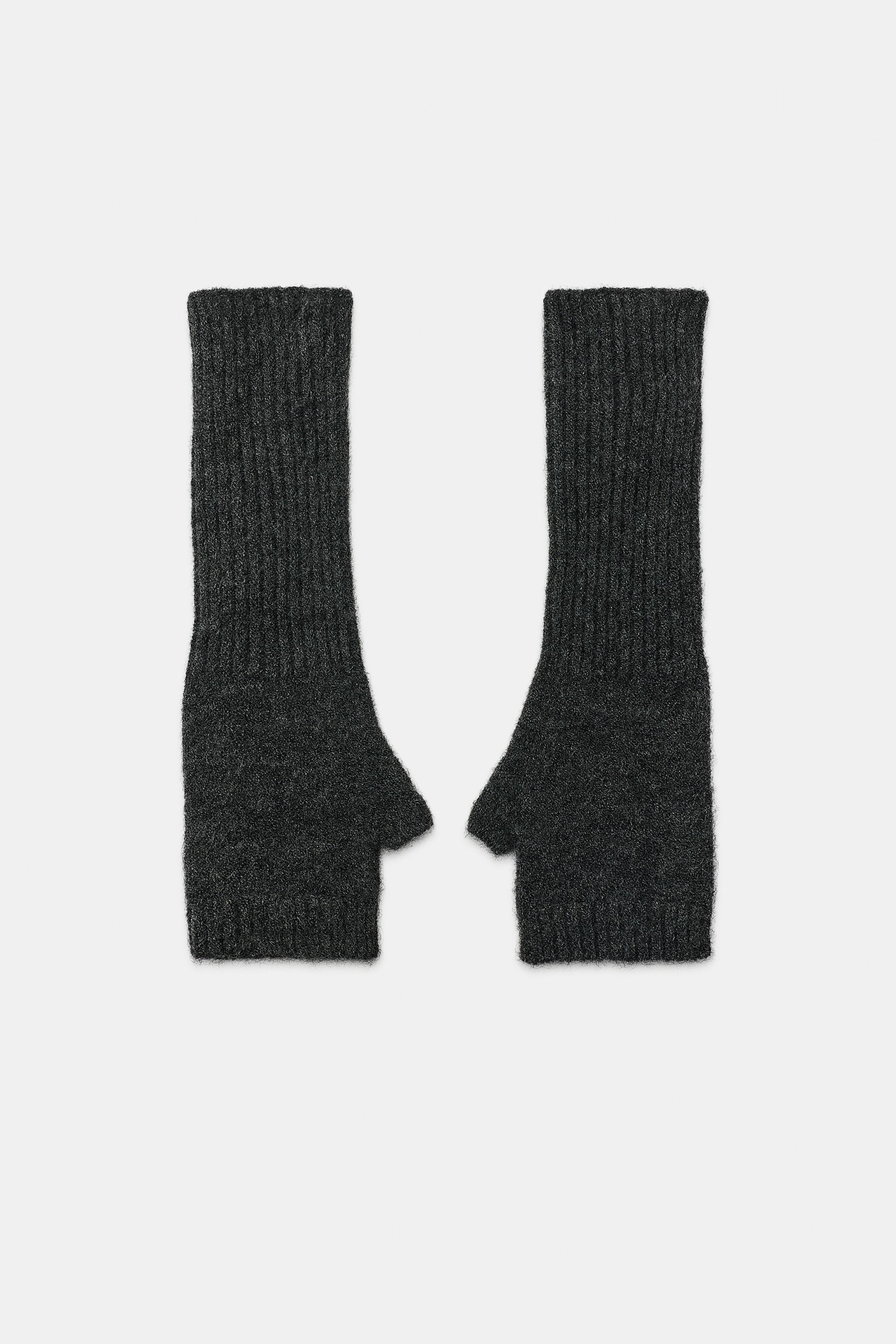 LONG KNIT MITTENS