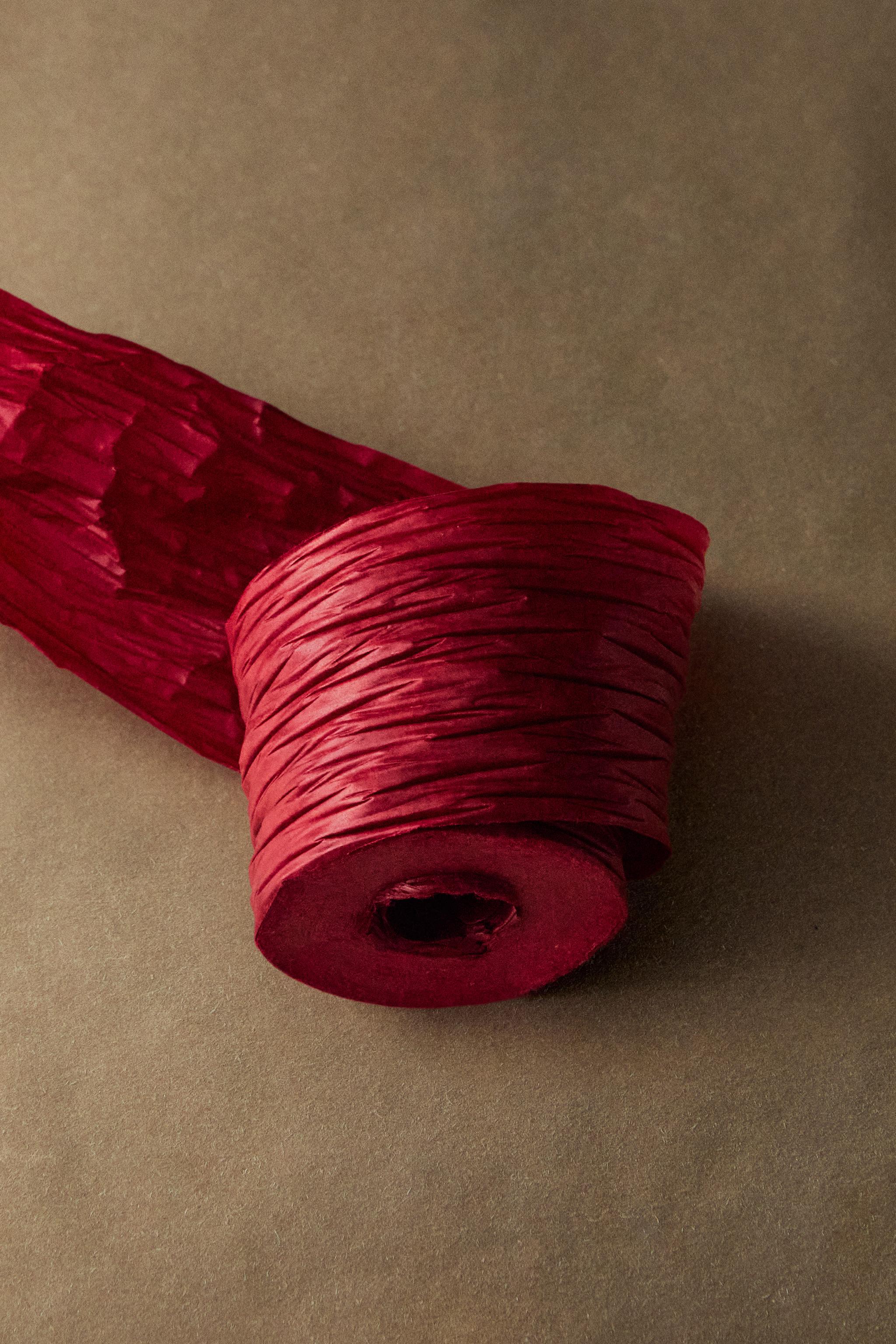 TEXTURED PAPER RIBBON FOR CHRISTMAS