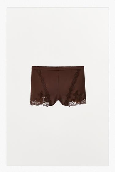 SHORTS SATINADO BORDADOS ENCAJE - Marrón de Zara
