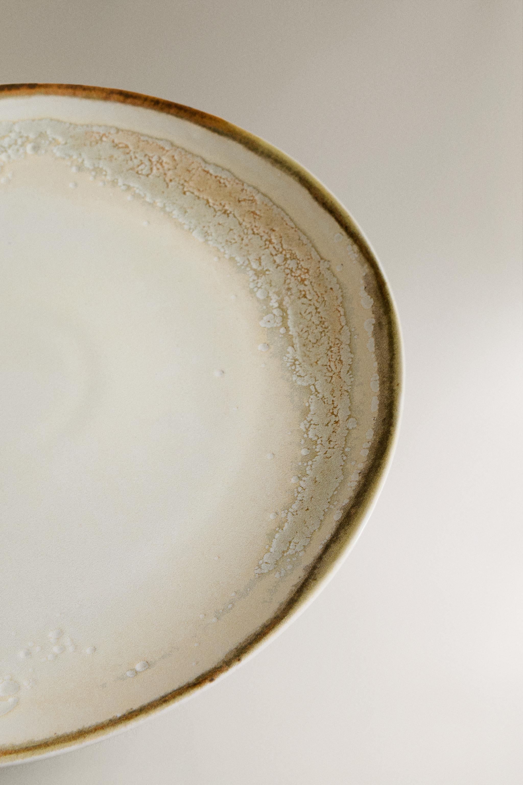 大皿 丸型 ストーンウェア - エクリュ | ZARA Japan / 日本