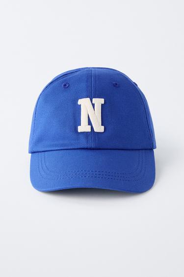 CAP WITH INITIAL EMBROIDERY - Ink blue by Zara