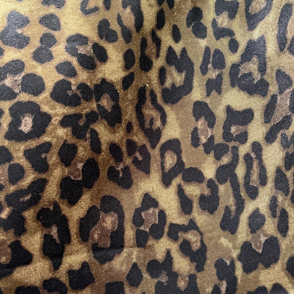 LEOPARD PRINT MINI SKIRT - Image 4
