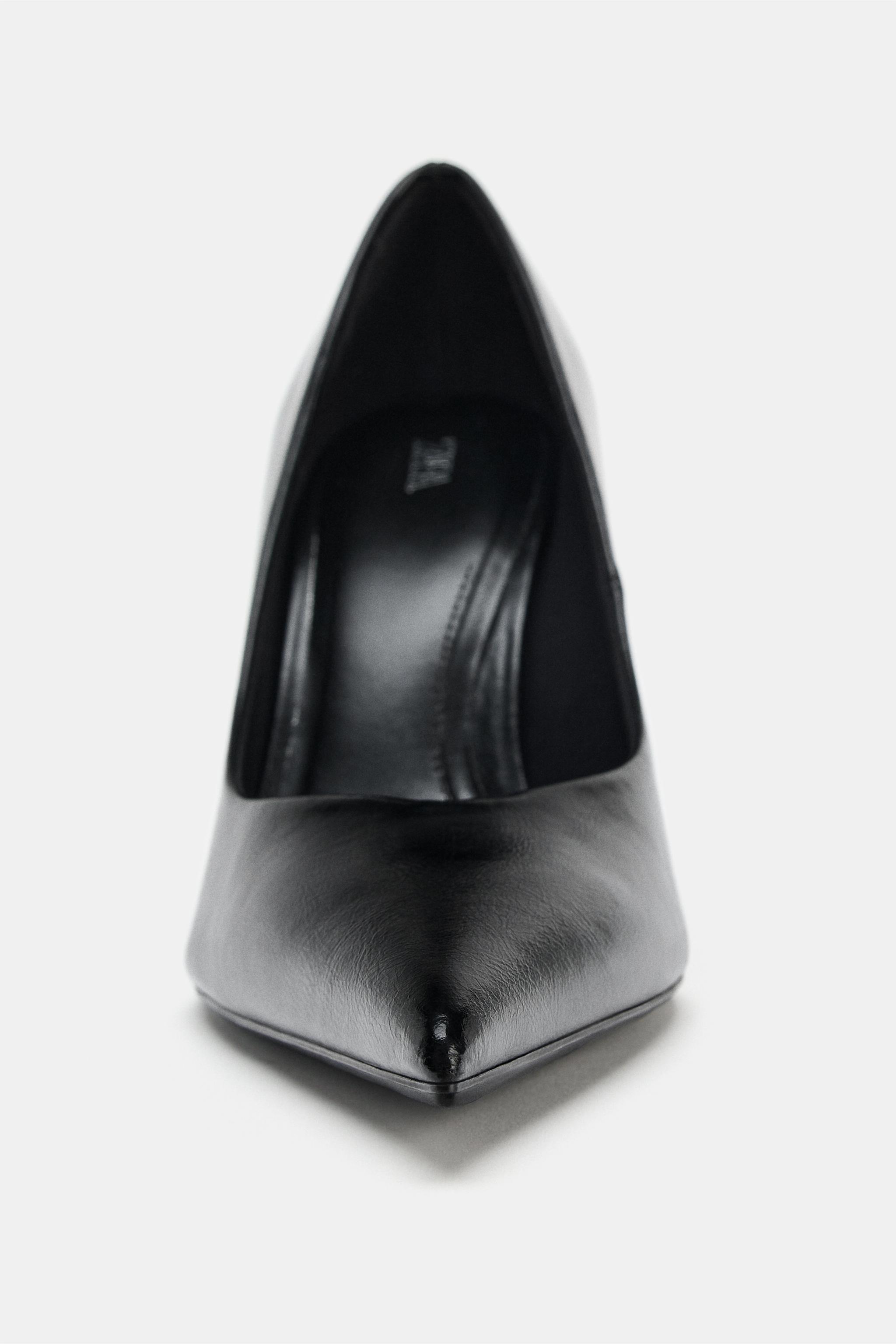 CHAUSSURES À TALONS