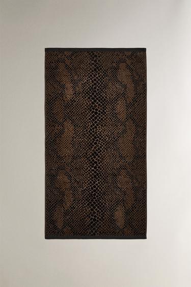 ΒΕΛΟΥΤΕ ΠΕΤΣΕΤΑ ΜΠΑΝΙΟΥ ΜΕ ANIMAL PRINT - Καφέ του Zara