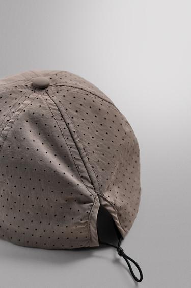 TECHNICAL RUNNING CAP - Taupe grey by Zara