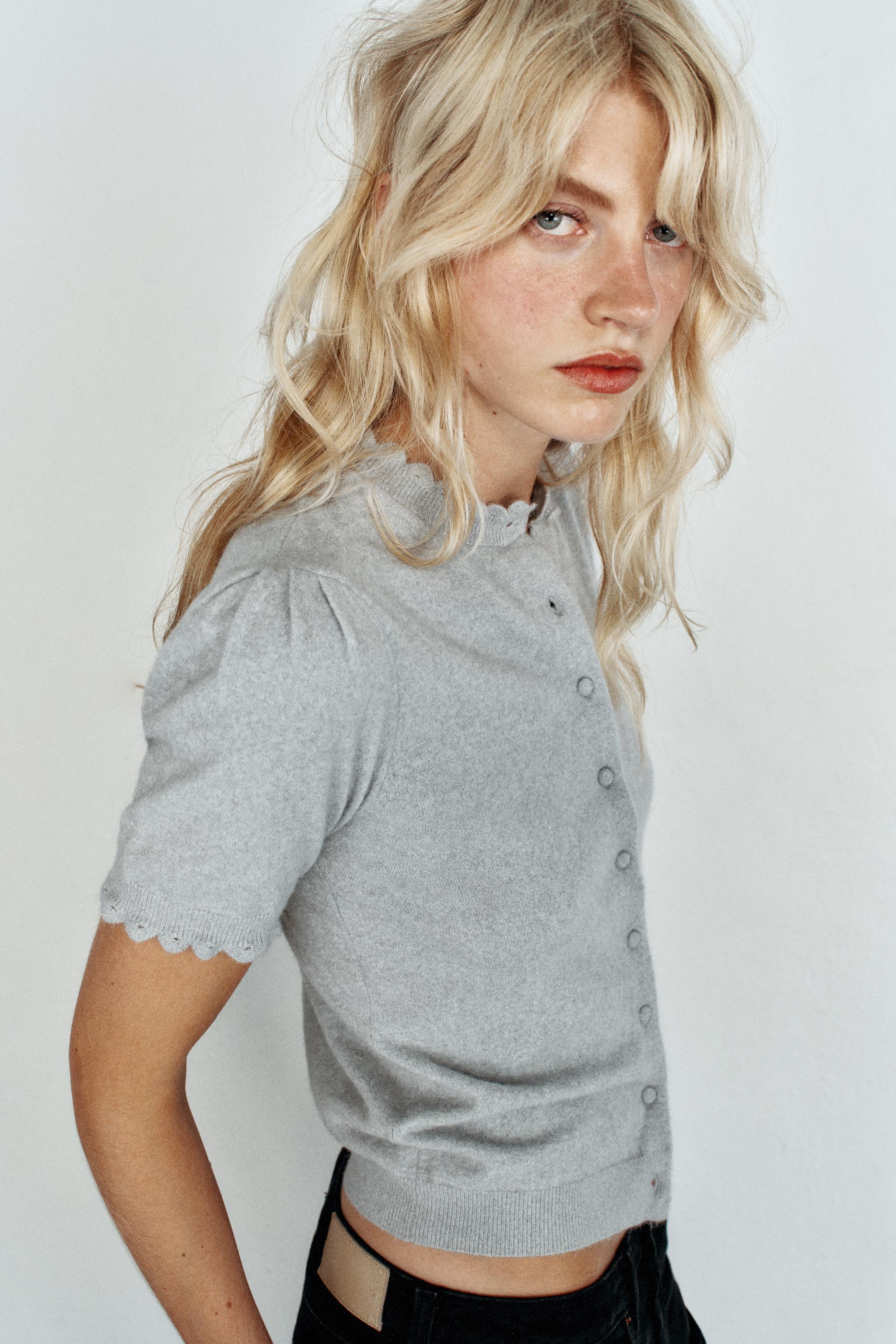 SHORT-SLEEVE CARDINGAN - thumbnail 8