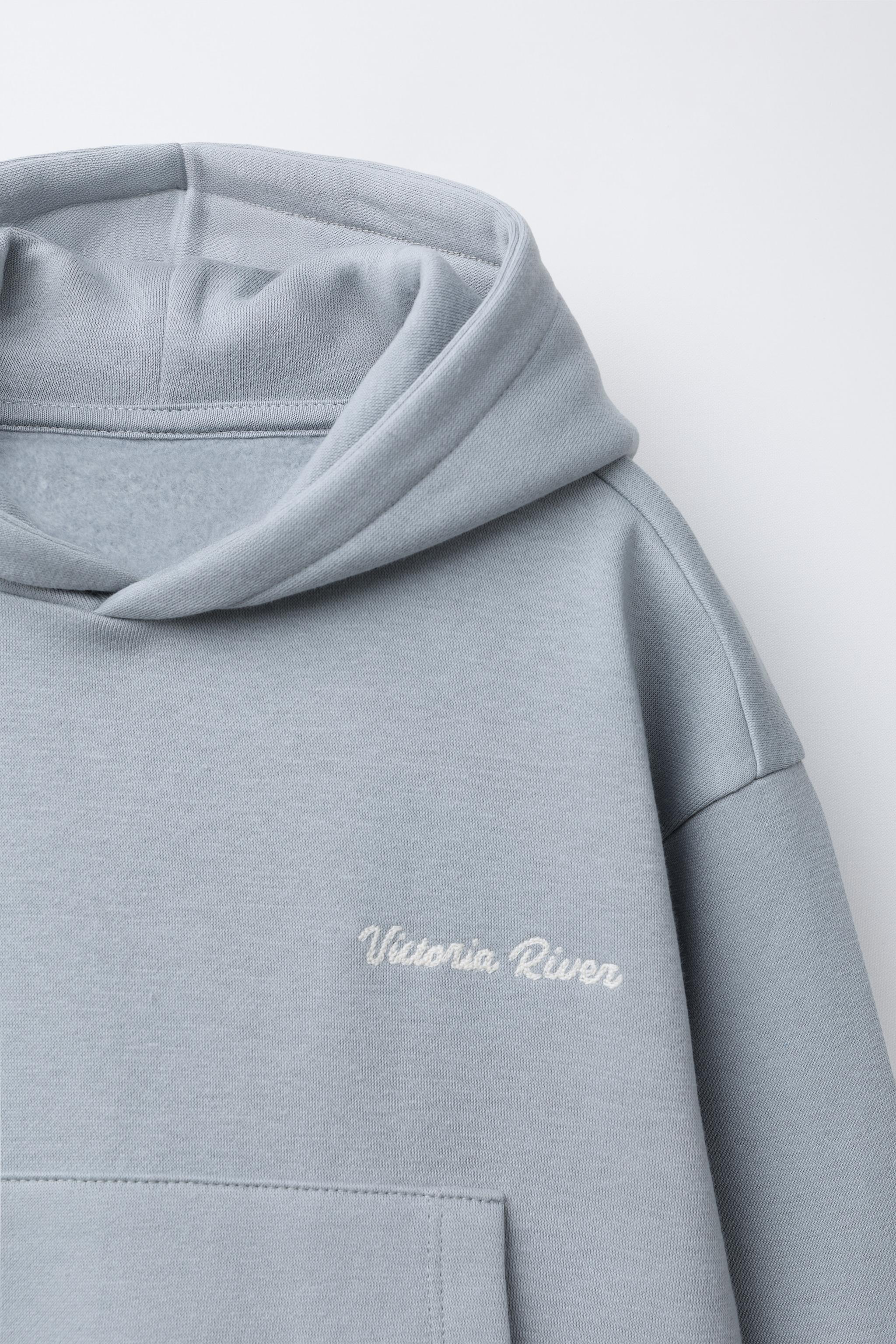 PLUSH SWEATSHIRT AND JOGGER PANTS SET WITH TEXT