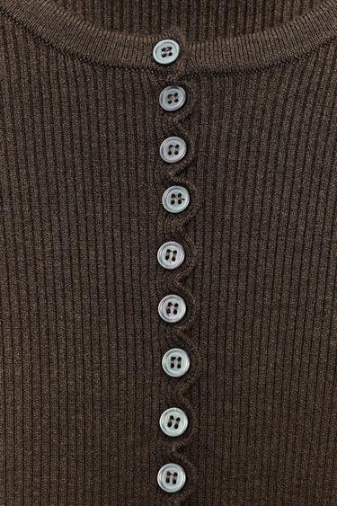 GILET EN MAILLE CÔTELÉE - Marron de Zara - Image 5