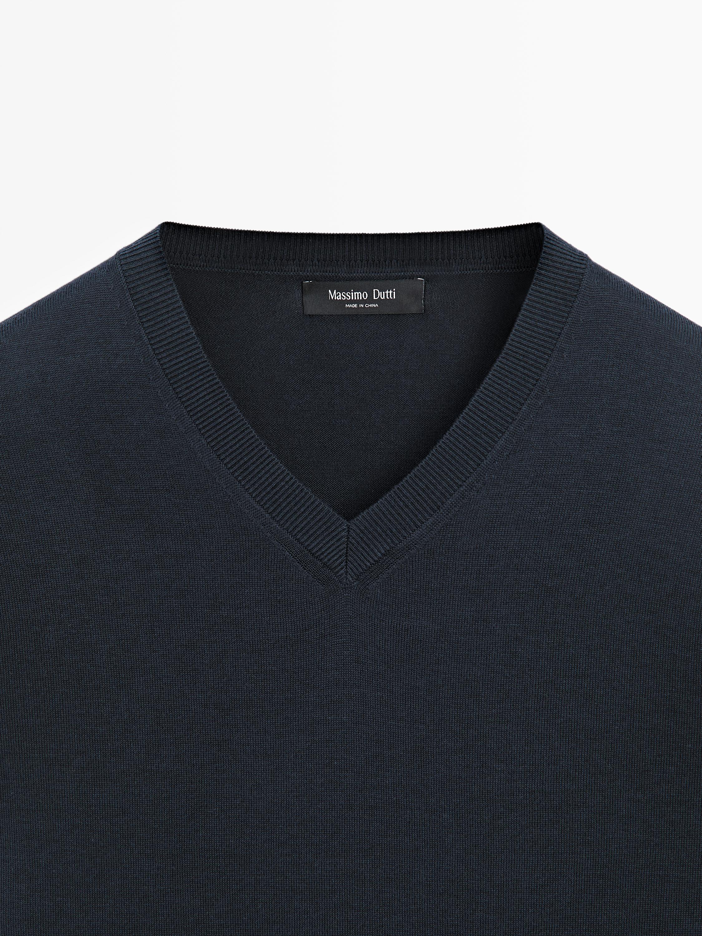 Pull col V en maille de coton mélangé