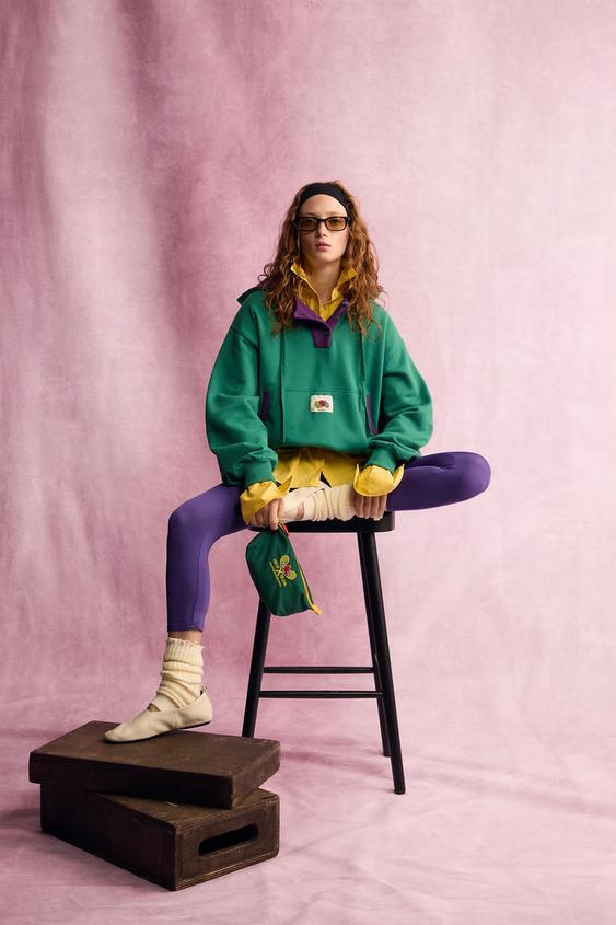 SUDADERA CAPUCHA CONTRASTE FRUIT OF THE LOOM™ - Verde de Zara - Imagen 0