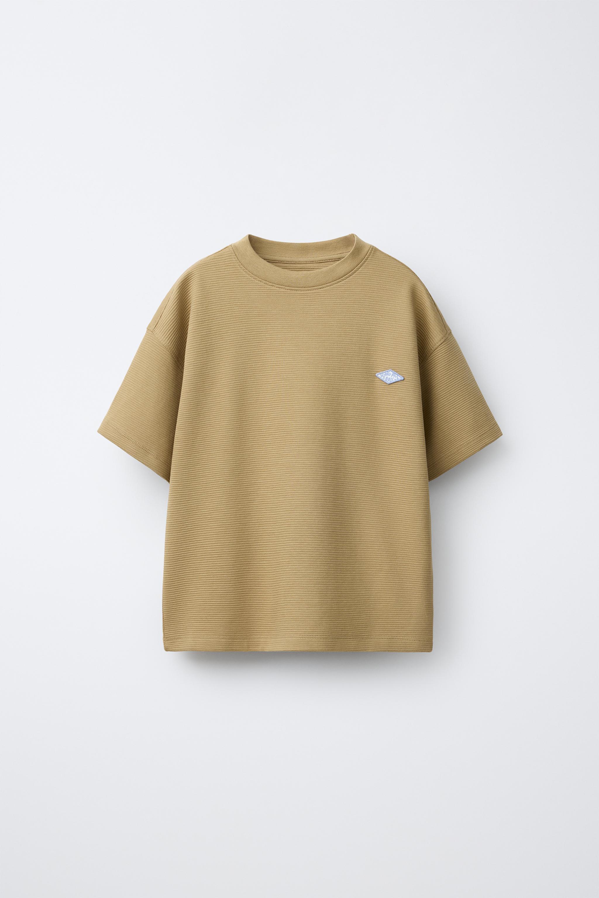 T-SHIRT OTTOMAN AVEC PIÈCE