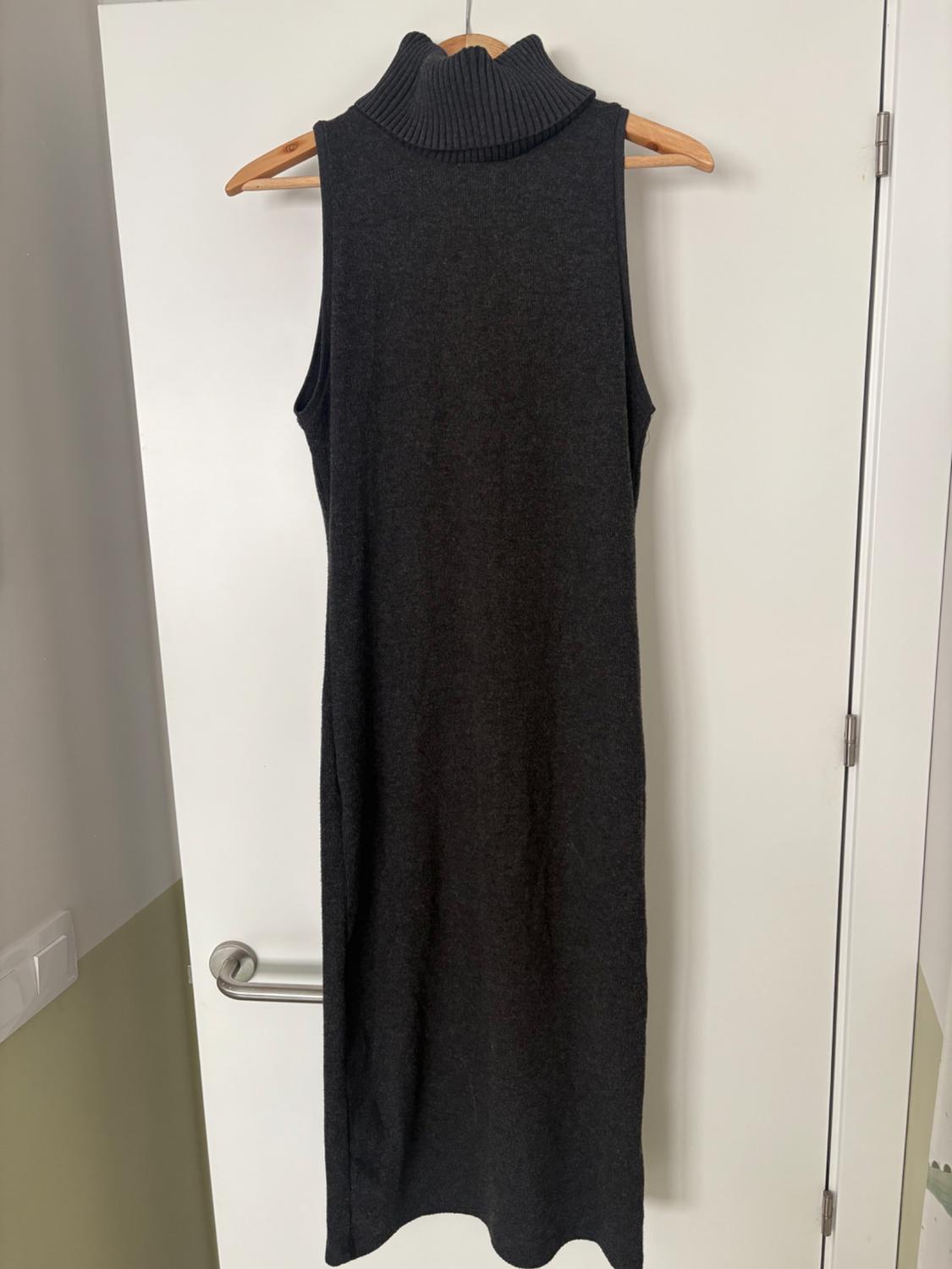RIBBED DRESS