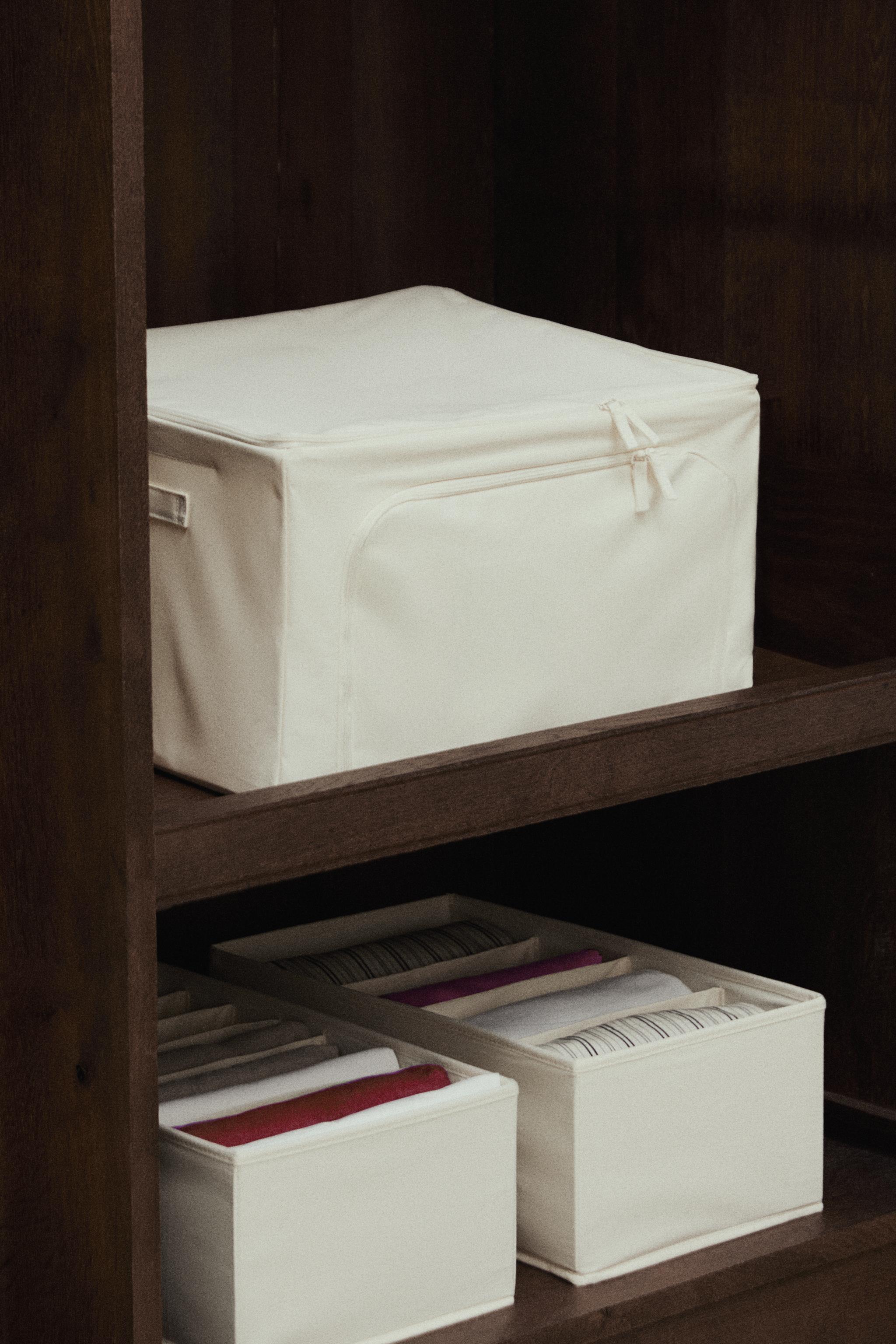FRONT OPENING TEXTILE ORGANISER — Light beige