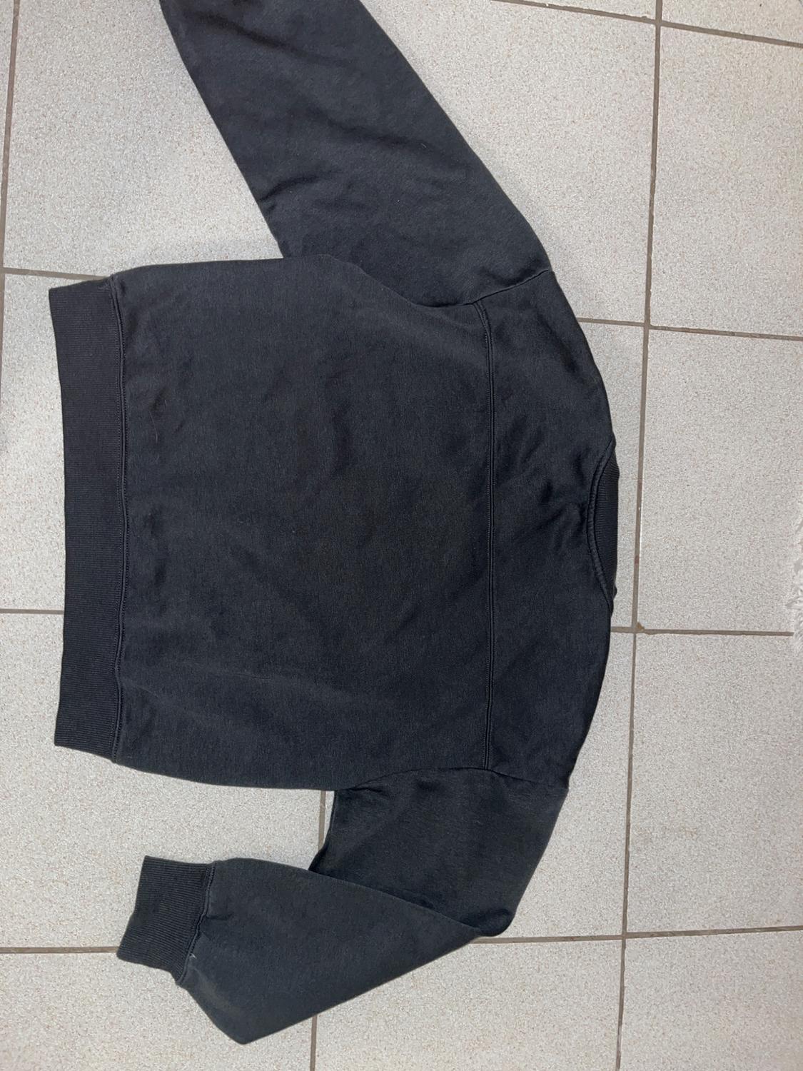 SWEAT - Image 6