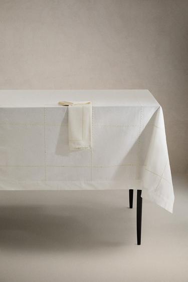 BLOMSTRET DUG MED BRODERI OG INDSATS - råhvid fra Zara - Billede 0