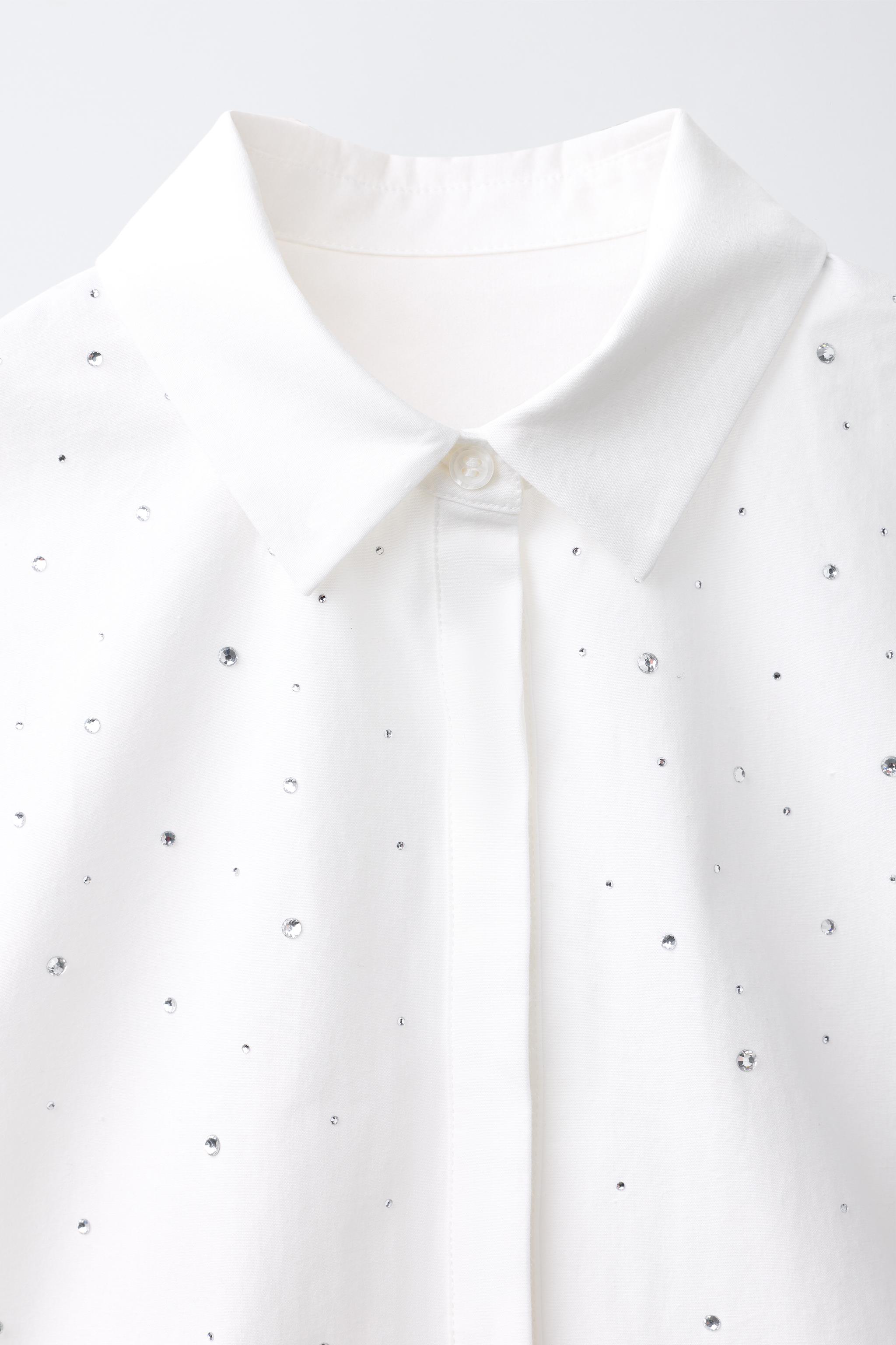 RHINESTONE APPLIQUÉ SHIRT