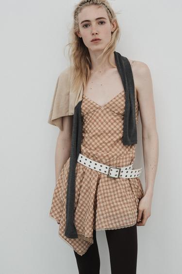 VESTIDO CORTO CUADROS ENCAJE - 089 de Zara