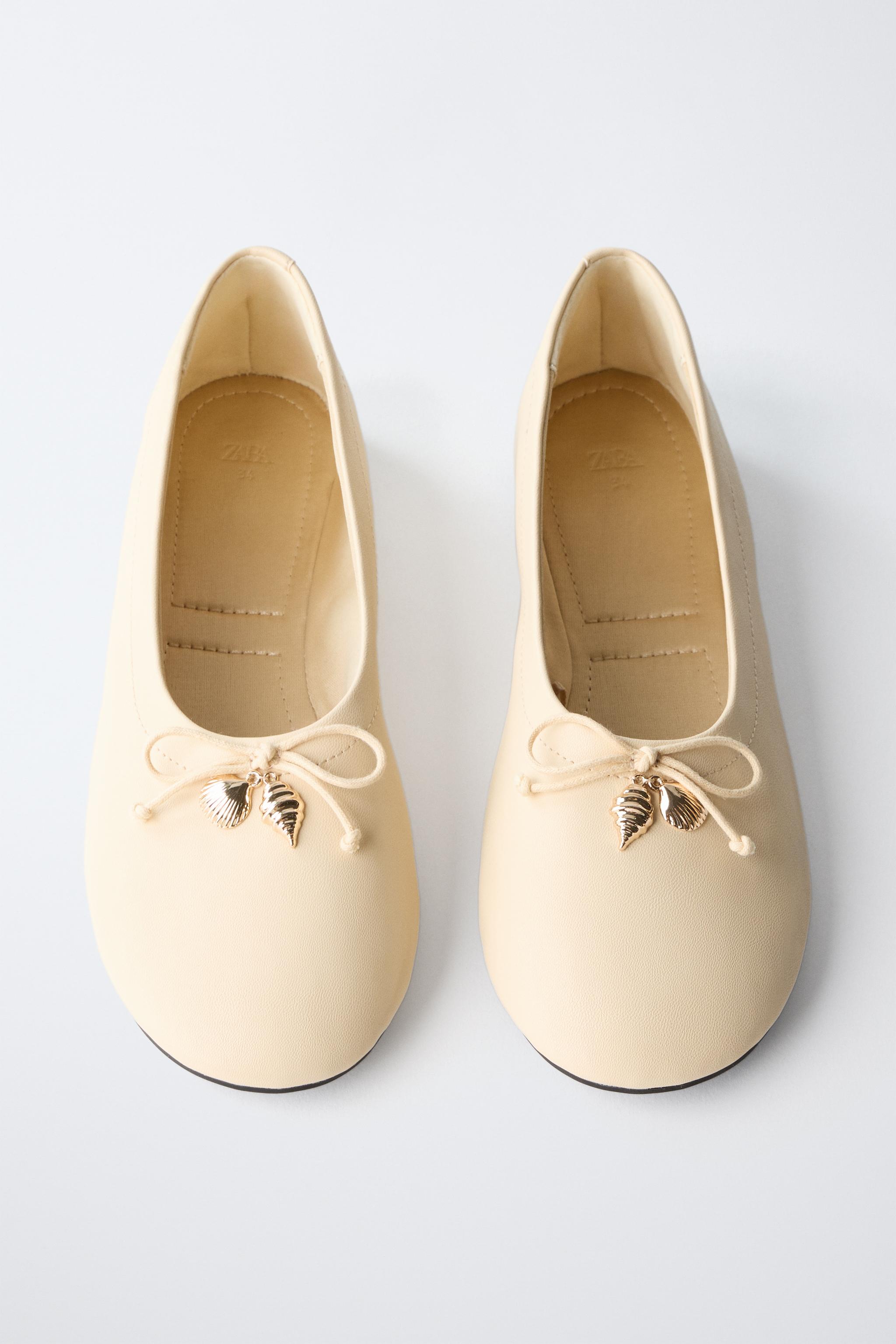 CHARM BALLET FLATS